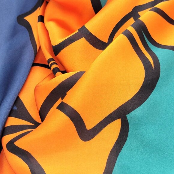 ❤️❤️Luxury Elegant Bandana Square Silky Scarf Floral Green Orange large Flowers - Picture 7 of 9